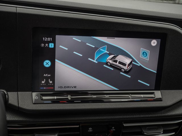 Caddy 2.0 TDI Dark Label PDC SHZ NAVI AHK PANO