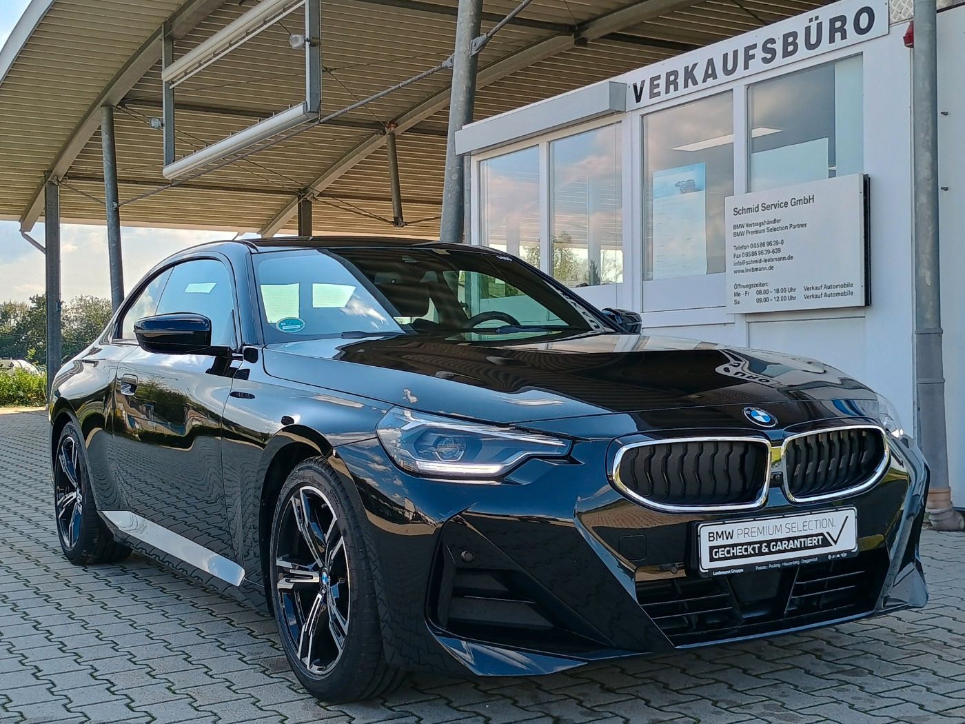 Fahrzeugabbildung BMW 220i Coupé M-Sportpaket HUD GARANTIE bis 09/2028