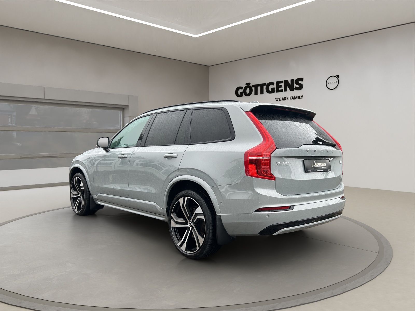 Volvo XC90 T8 AWD Plus Dark AHK LUFT 360° 22LM imagem 3