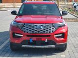 Ford Explorer 3,0 l EcoBoost PHEV 4x4 PLATINUM - Ford Explorer mit Hybrid-Antrieb: Allradantrieb