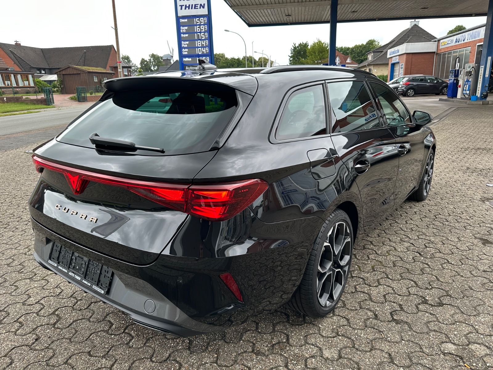 Fahrzeugabbildung CUPRA Leon ST 2.0 TDI DSG Pano/ACC/LED/CarPlay/18"