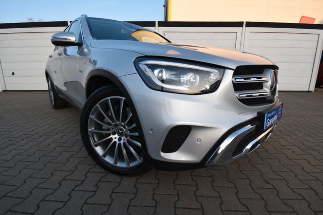 Mercedes-Benz GLC 300e 4M Multibeam HUD Pano Airmatic 20 Zoll