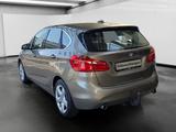 BMW 220d Active Tourer NAVI/AHK/KAMERA - BMW 220 Active Tourer aus 2015