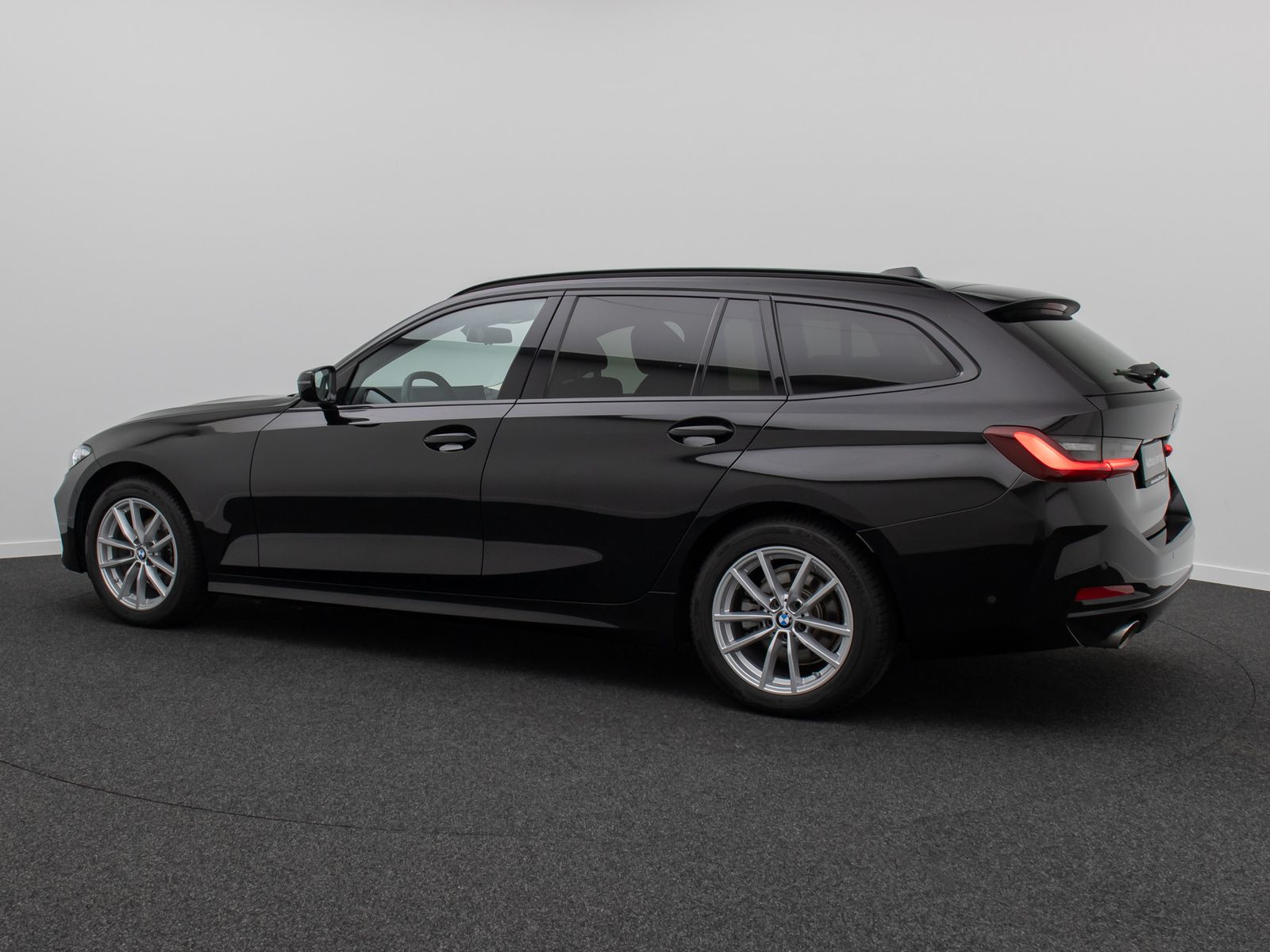 Fahrzeugabbildung BMW 318i Kamera DAB HiFi CockPit+ Geschwindigkeitsre