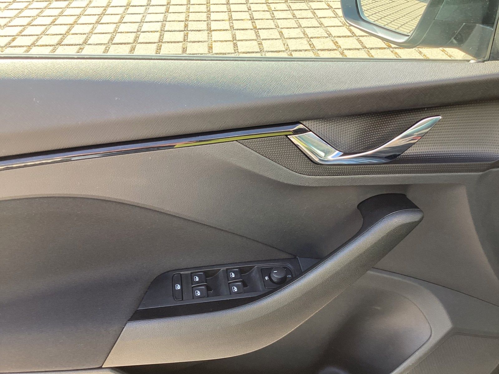 Fahrzeugabbildung SKODA Scala Drive 125 1.0TSI 85 KW