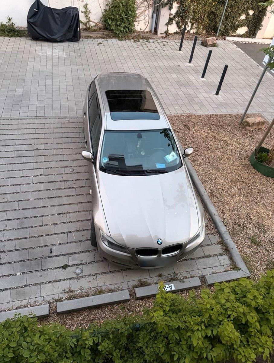 BMW 320