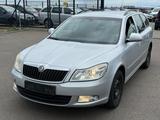 Skoda Octavia Combi Elegance 2.0TDI/NAVI/6-GANG/ - Skoda Octavia aus 2009 mit Diesel-Antrieb