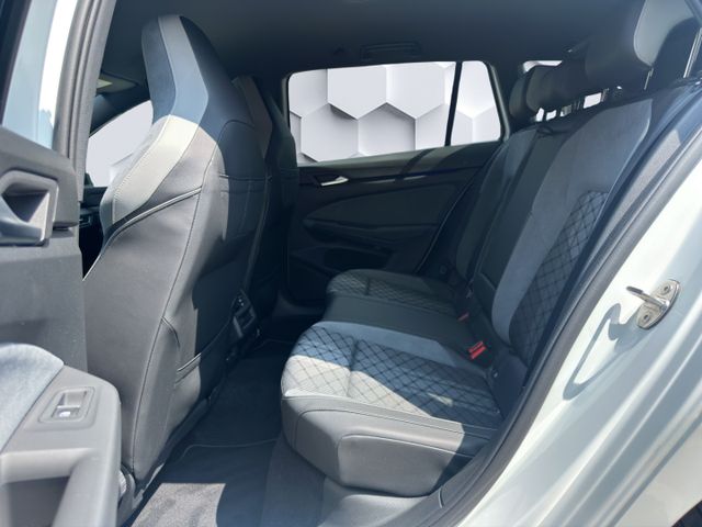 Golf Variant VIII Mildhybrid R-Line 1.5 eTSI DSG