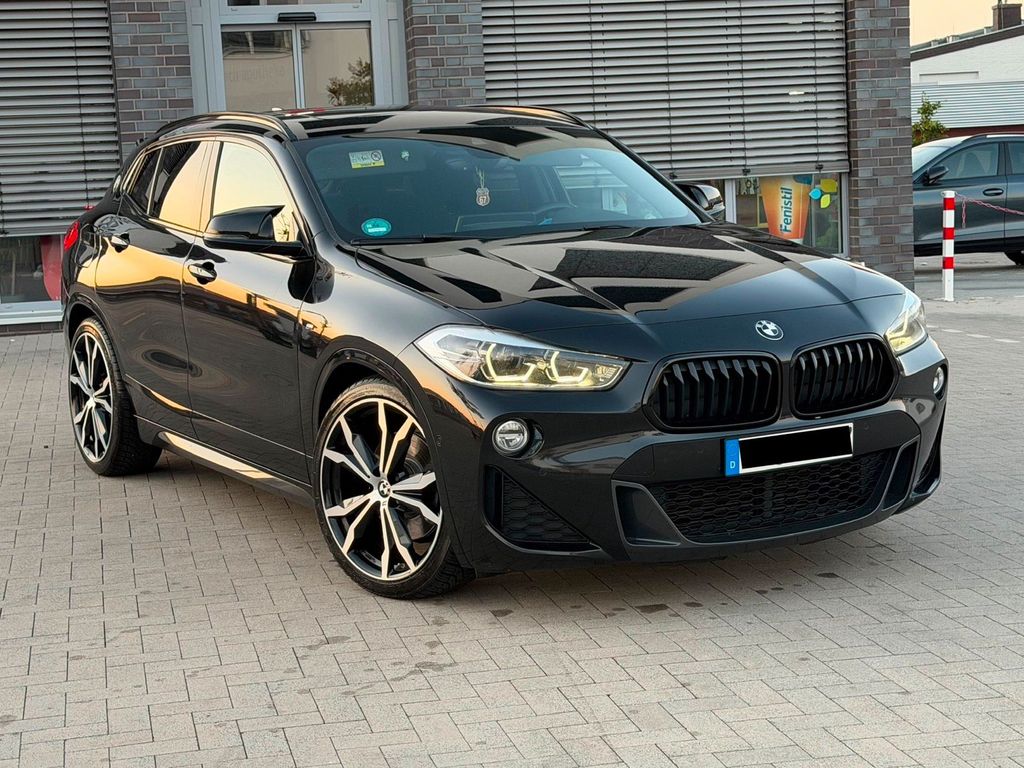 Image of BMW X2
