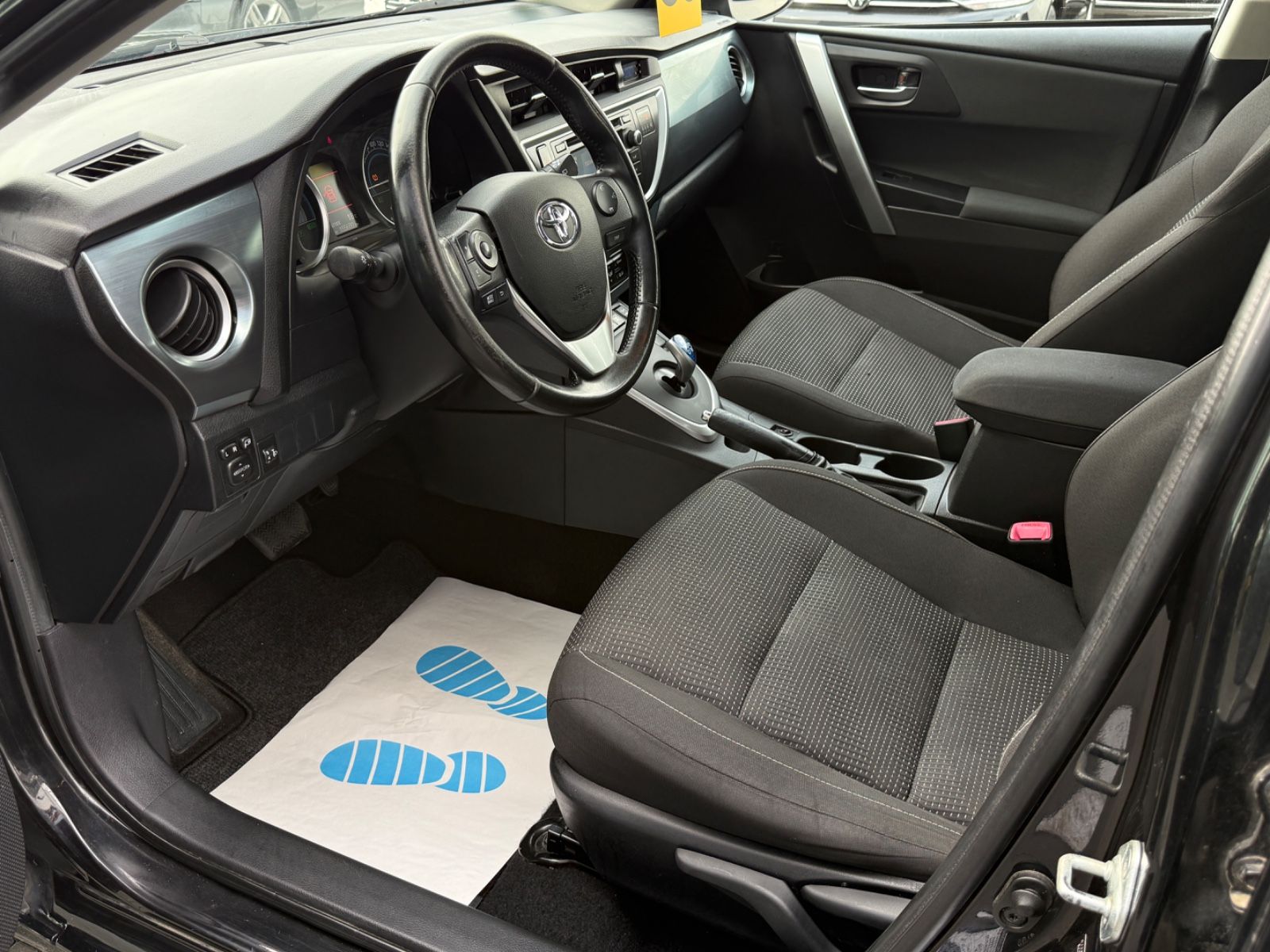 Auris Touring Sports Hybrid 1.8 Autom.