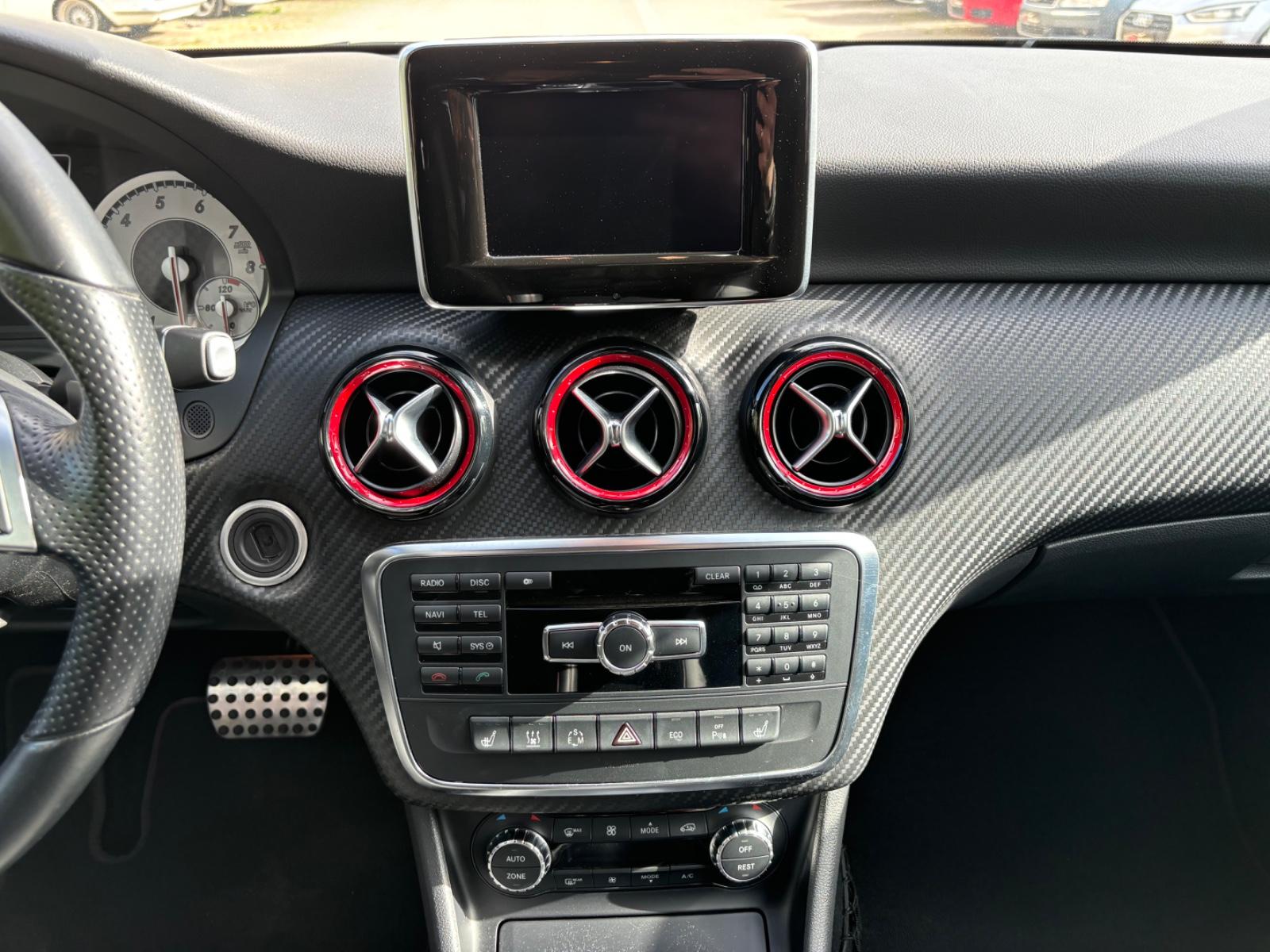 Mercedes-Benz A 250 AMG Line  Harman-Kardon Navi TÜV NEU