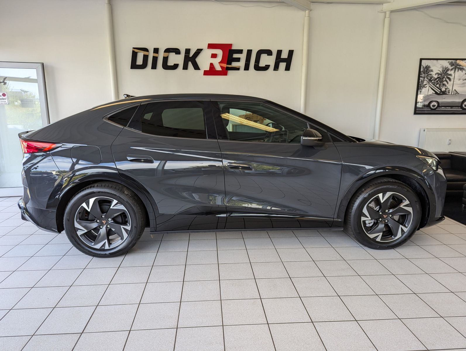 CUPRA Tavascan 210 kW Endura Drive-Pack 82kwh Navi-15" - Image 8