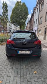 Opel Astra 1.4 ecoFLEX Edition gepflegte und sparsam - Opel Astra Eco4 mit Benzin-Antrieb