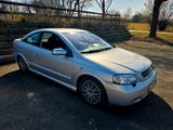 Opel Astra G Coupé Bertone 2.2 147PS  - Opel Astra mit Benzin-Antrieb: Coupé, Bertone
