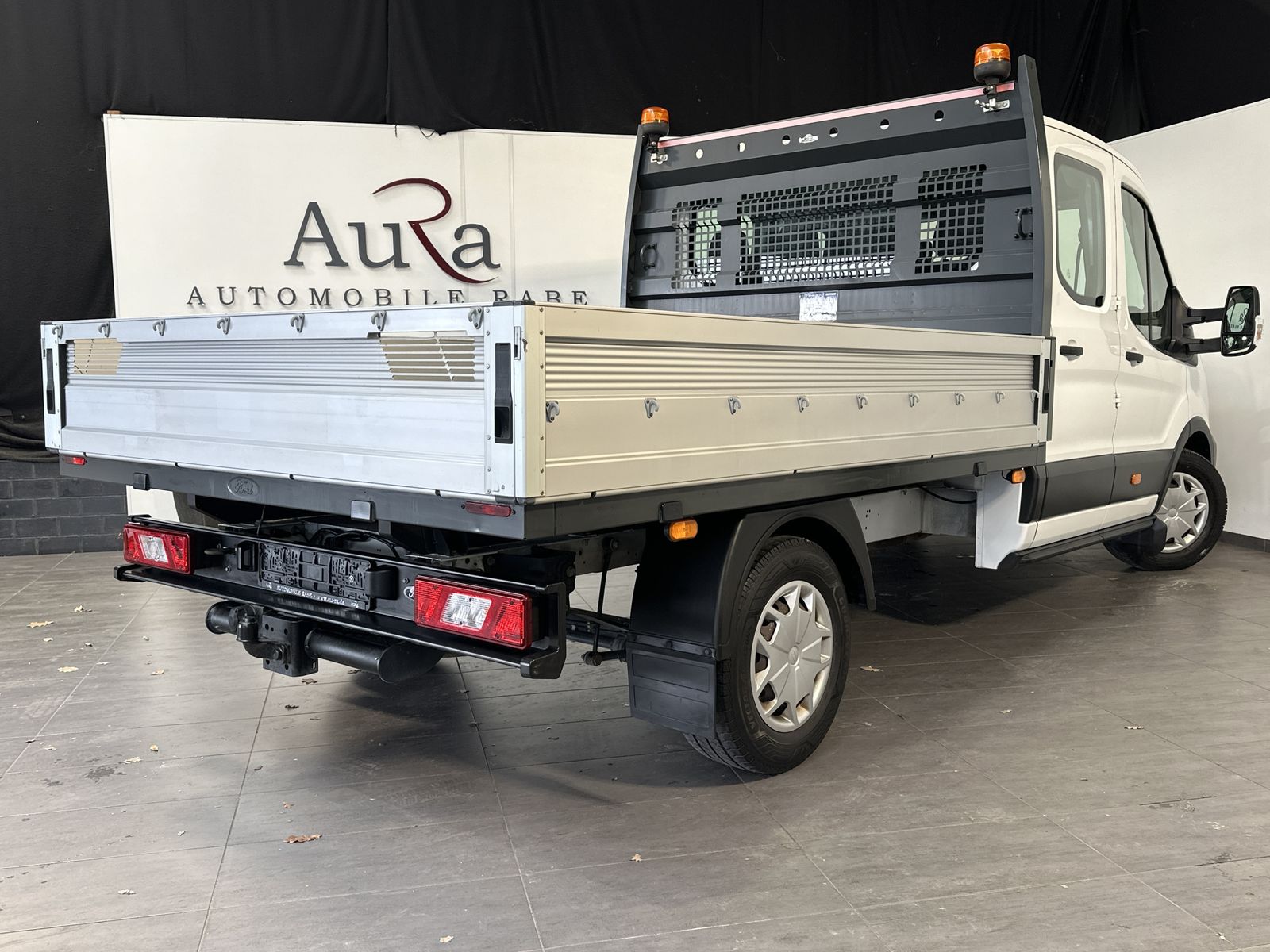 Fahrzeugabbildung Ford Transit 350 L3 DoKa NAV+AHK+CARPLAY+DAB+TEMPOMAT