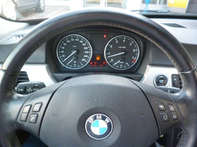 325i Touring 3,0i Automatik, PP, Xenon,Sitzheizu
