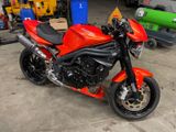 Triumph Speed Triple 1050 - Angebote entsprechen deinen Suchkriterien