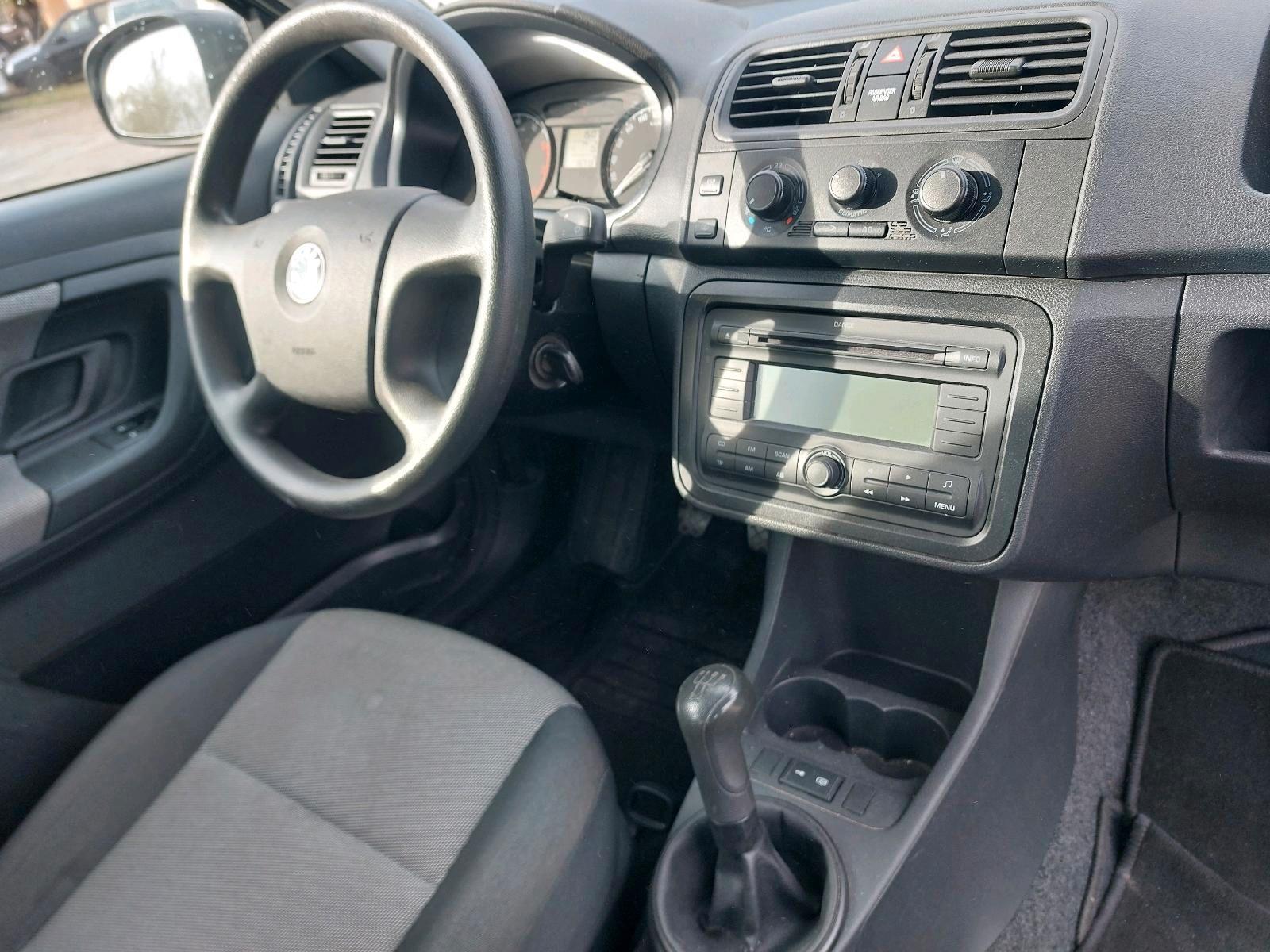 Skoda Fabia 2009 — photo 7