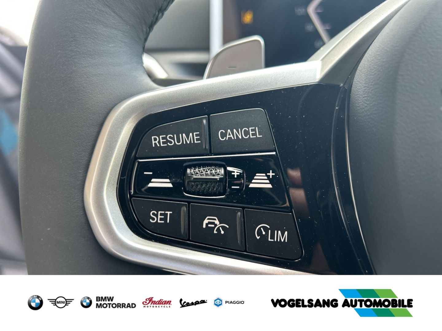 Fahrzeugabbildung BMW 430 i xDrive Cabrio M Sport Paket Pro *AKTIONSMO