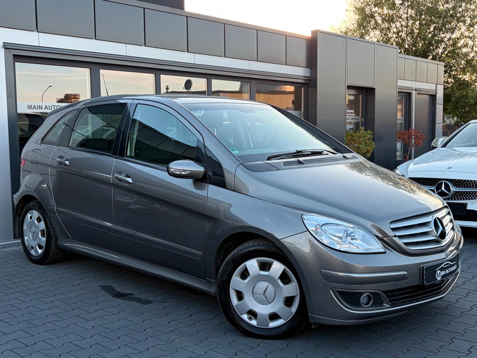 Mercedes-Benz B 180