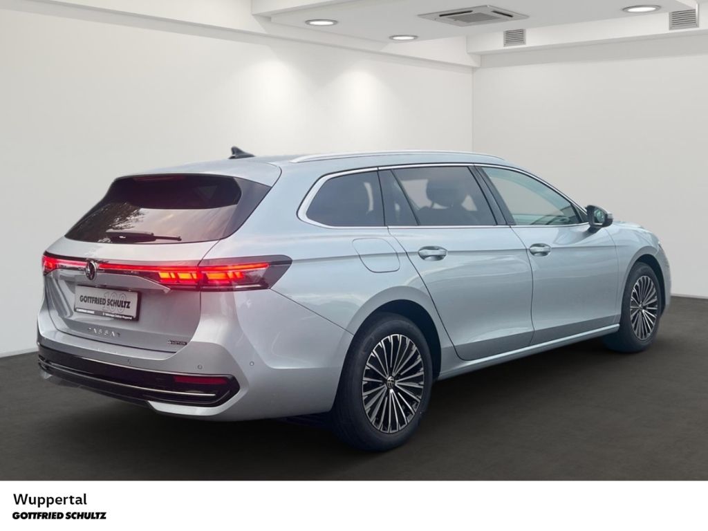 Volkswagen Passat Variant 2.0 TDI DSG 4M NAVI AHK DCC KAM A foto 4