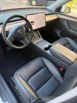 Tesla Model Y Long Range Dual Motor AWD - Tesla Model Y aus 2021