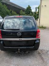 Opel Zafira mit besten Motor 1.9 - Opel Zafira: Motor