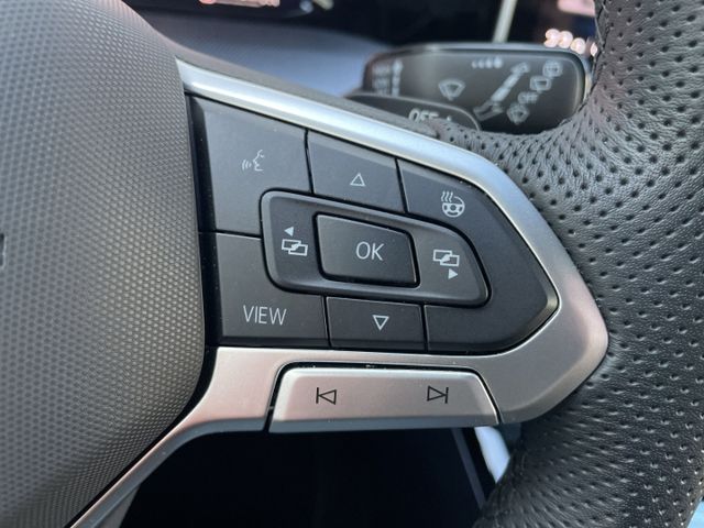 Golf VIII 2.0 TDI DSG R-Line AHK/Kamera/HUD/Navi