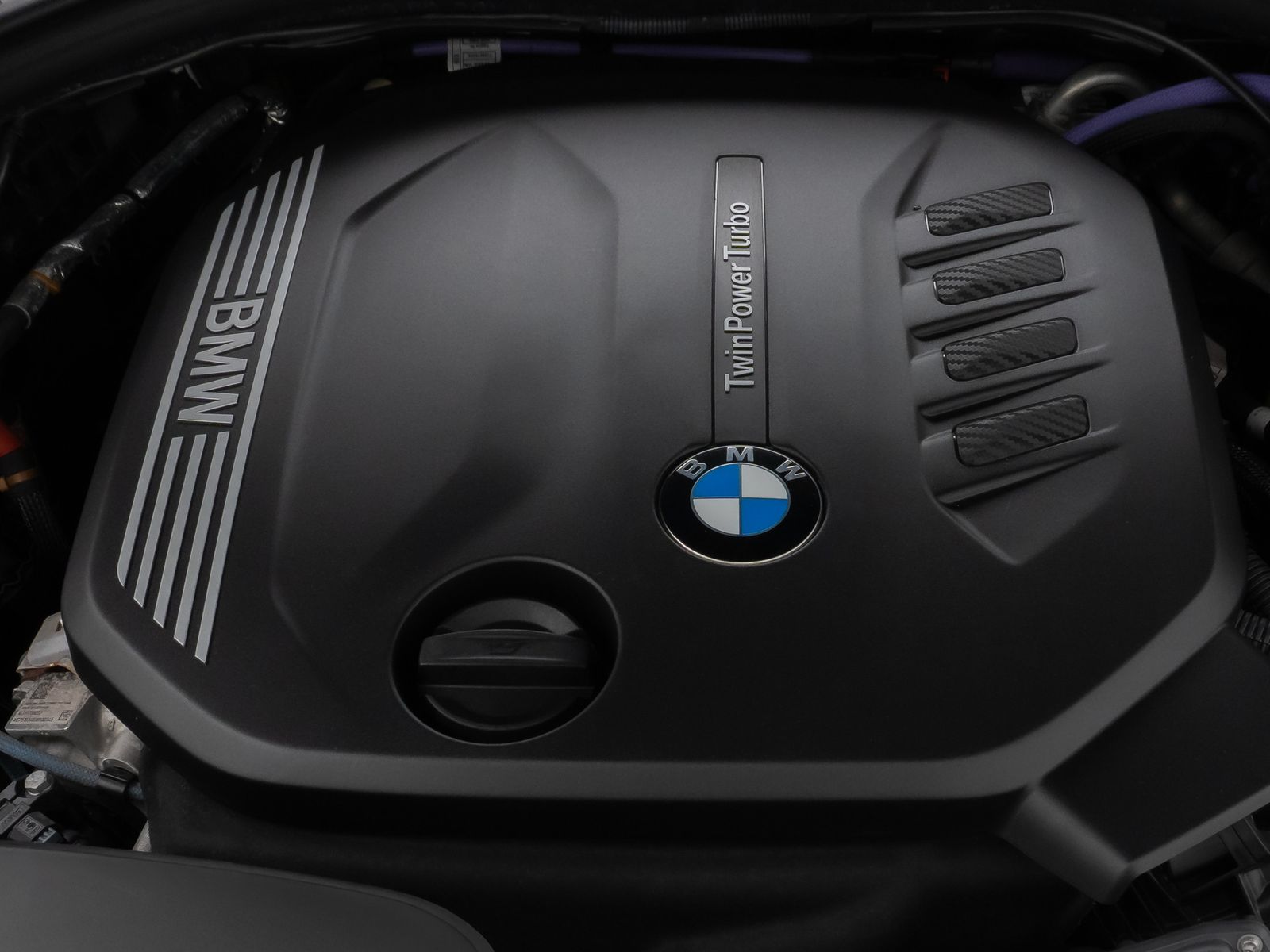 Fahrzeugabbildung BMW 320d Laser HUD DAB HiFi Komfort M Sport Alarm