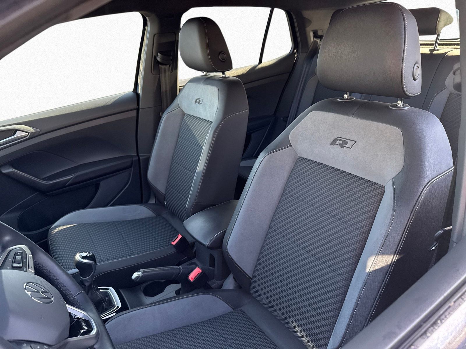 Volkswagen T-Cross - Bild 12