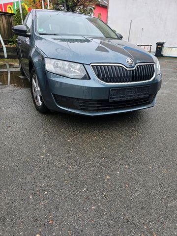 Skoda Octavia Kombi 1.2 TSI 105 PS Checkhe...