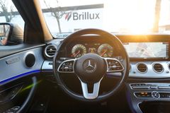 Fahrzeugabbildung Mercedes-Benz E 300 e Lim. Avantgarde 360-Kam Navi LED SHZ SD