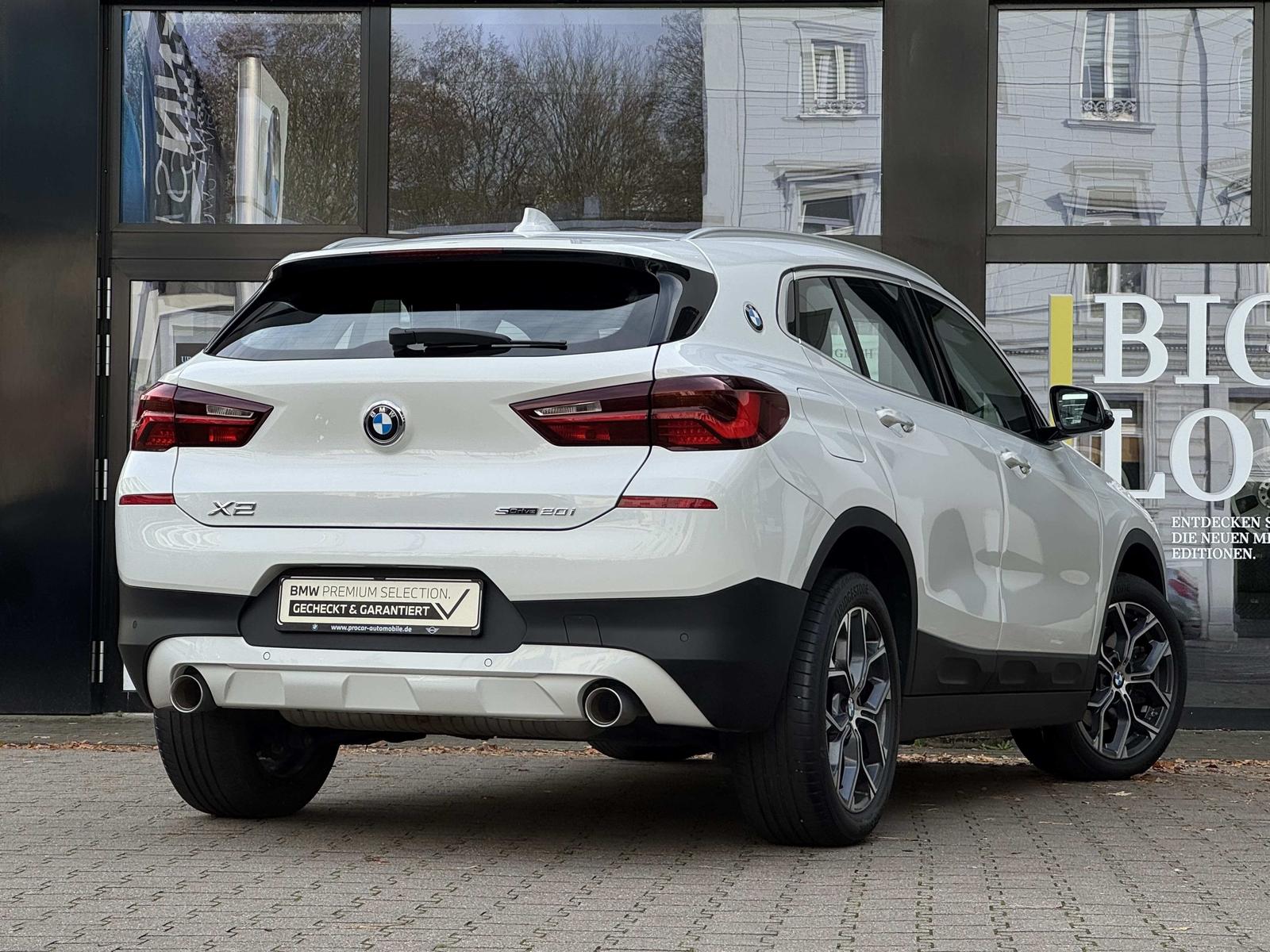 BMW X2 sDrive20i LED Aut. Pano Navi PA PDC Shz DAB