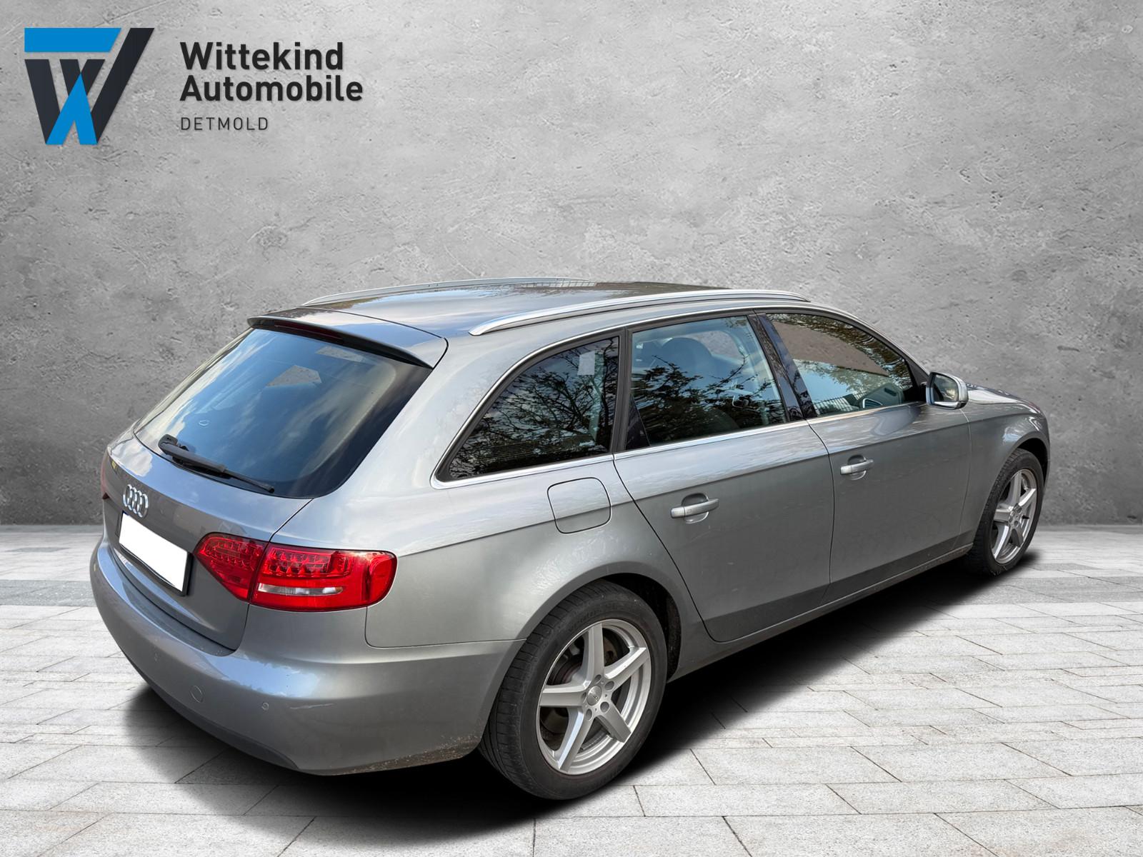 Audi A4 2010 — photo 7