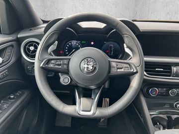 Alfa Romeo Stelvio 2.0 Turbo Veloce Q4 ''KEYLESS''ACC''SHZ'