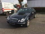 Mercedes-Benz E 320 AVANTGARDE Avantgarde - Mercedes-Benz E 320: Avantgarde