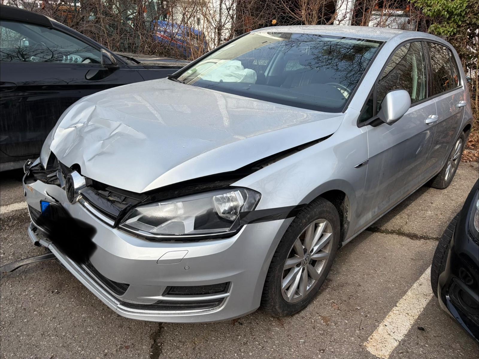 Volkswagen Golf VII Lim. Lounge BMT Navi 126KN SHZ