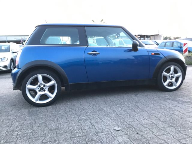 MINI ONE Klimaanlage Neus TÜV 8 Bereifung Alu s+w