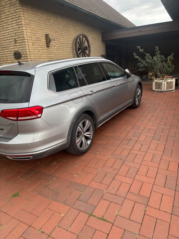 Image of Volkswagen Passat Alltrack