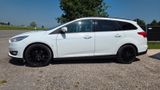 Ford Focus 1,5TDCi Navi AHK 8fach bereift Scheckheft  - Ford Focus mit Diesel-Antrieb: 1.8