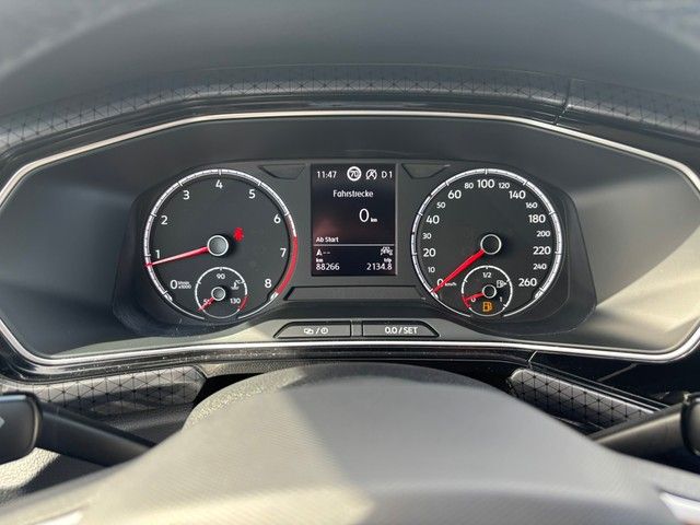 T-Cross Style DSG LED ACC NAVI RFK