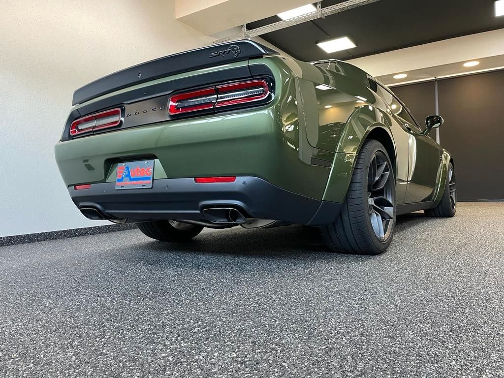 Fahrzeugabbildung Dodge CHALLENGER HELLCAT  LAST CALL-CARBONE PACK 2023