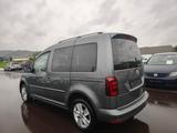 Volkswagen Caddy Highline! Top Zustand! TÜV Neu! Automatik! - mit Benzin-Antrieb: Grau, Teilleder