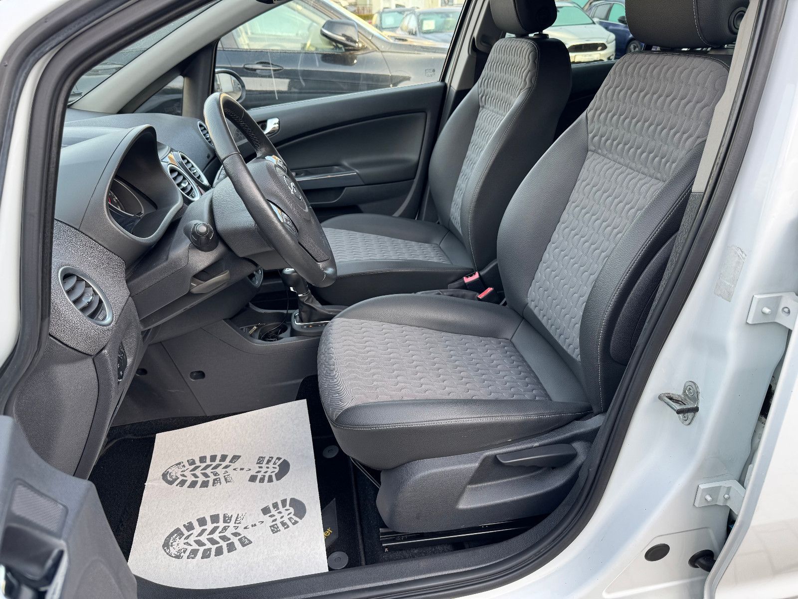 OPEL Corsa, 2011, Benzin, 101 PS