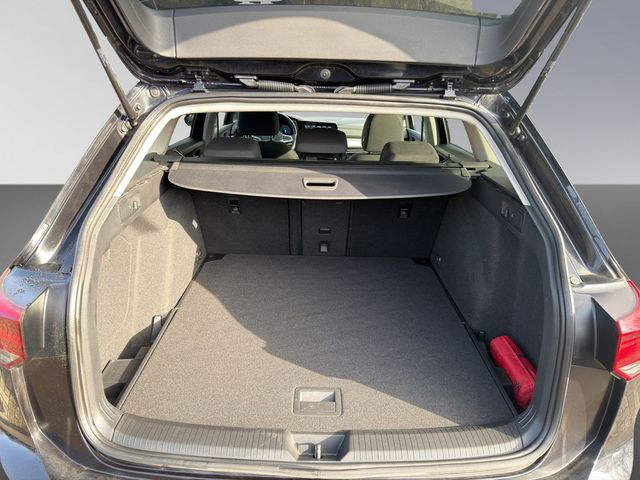 Golf VIII Variant 2.0 TDI Life DSG