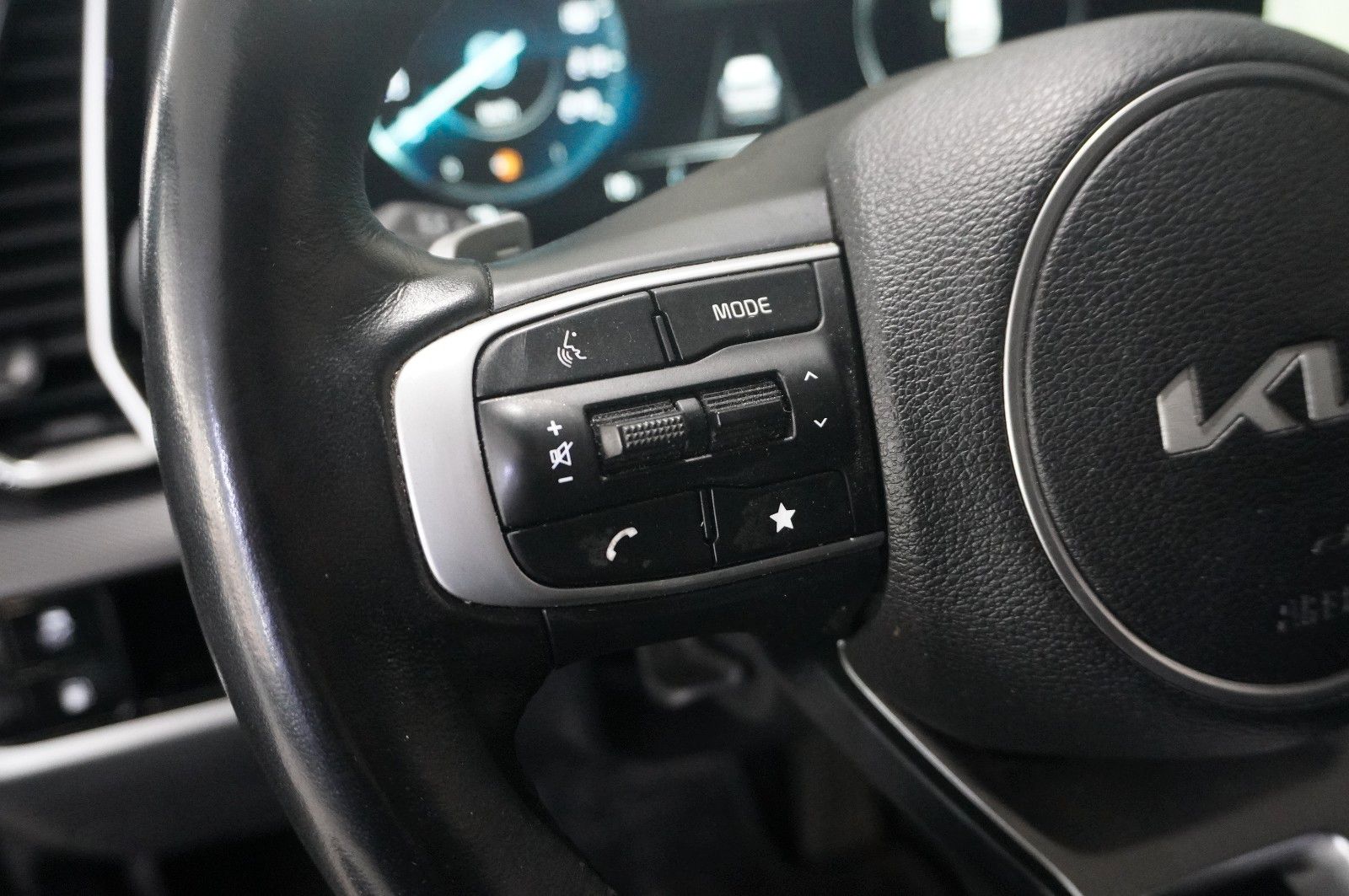 Fahrzeugabbildung Kia Sportage 1.6 HYBRID AWD NAVI/LED/KAMERA/SPORT/SH