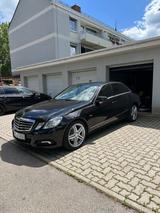 Mercedes-Benz E 220 CDI BlueEFFICIENCY - - Mercedes-Benz E 220 Gebrauchtwagen in München