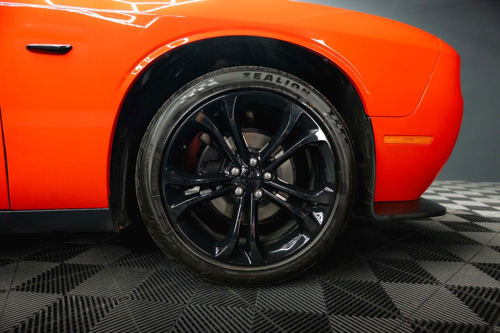 Fahrzeugabbildung Dodge Challenger 3.6 V6 GT SRT Styling *LED*Kamera*19%