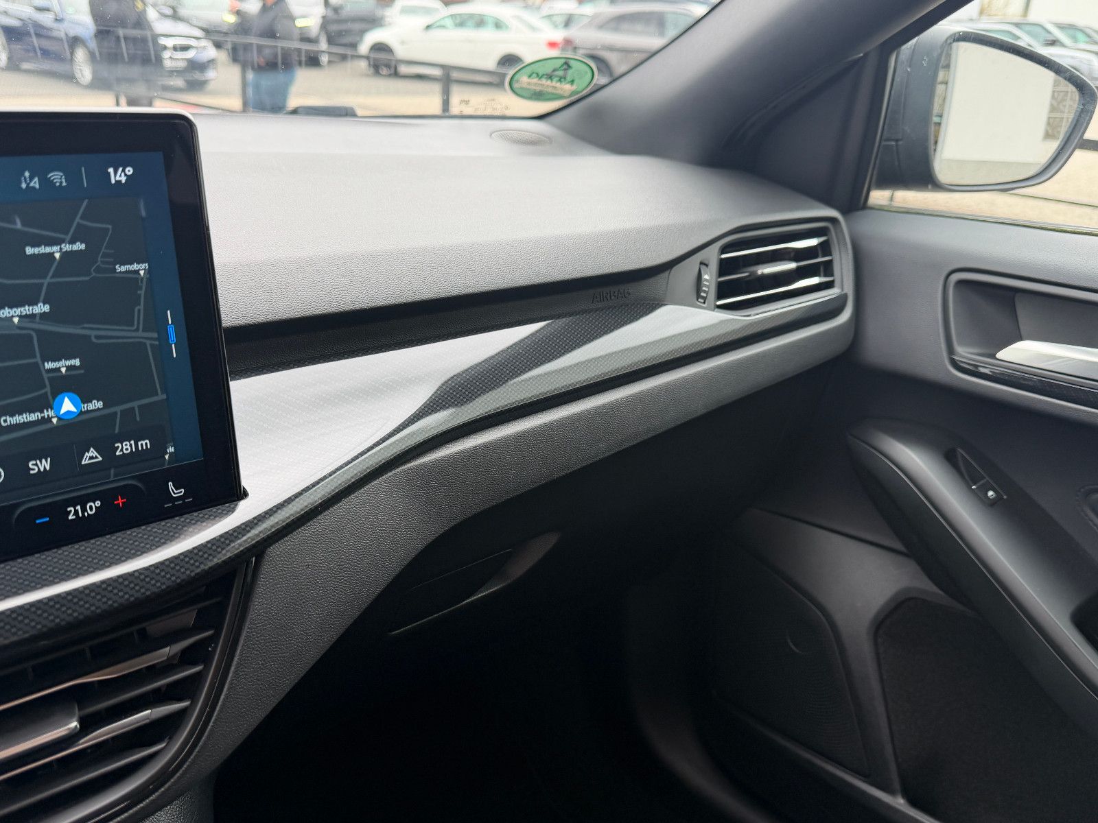 Fahrzeugabbildung Ford Focus /ST-LINE/AUTOMATIK/KAMERA/NAVI/SHZ/ACC