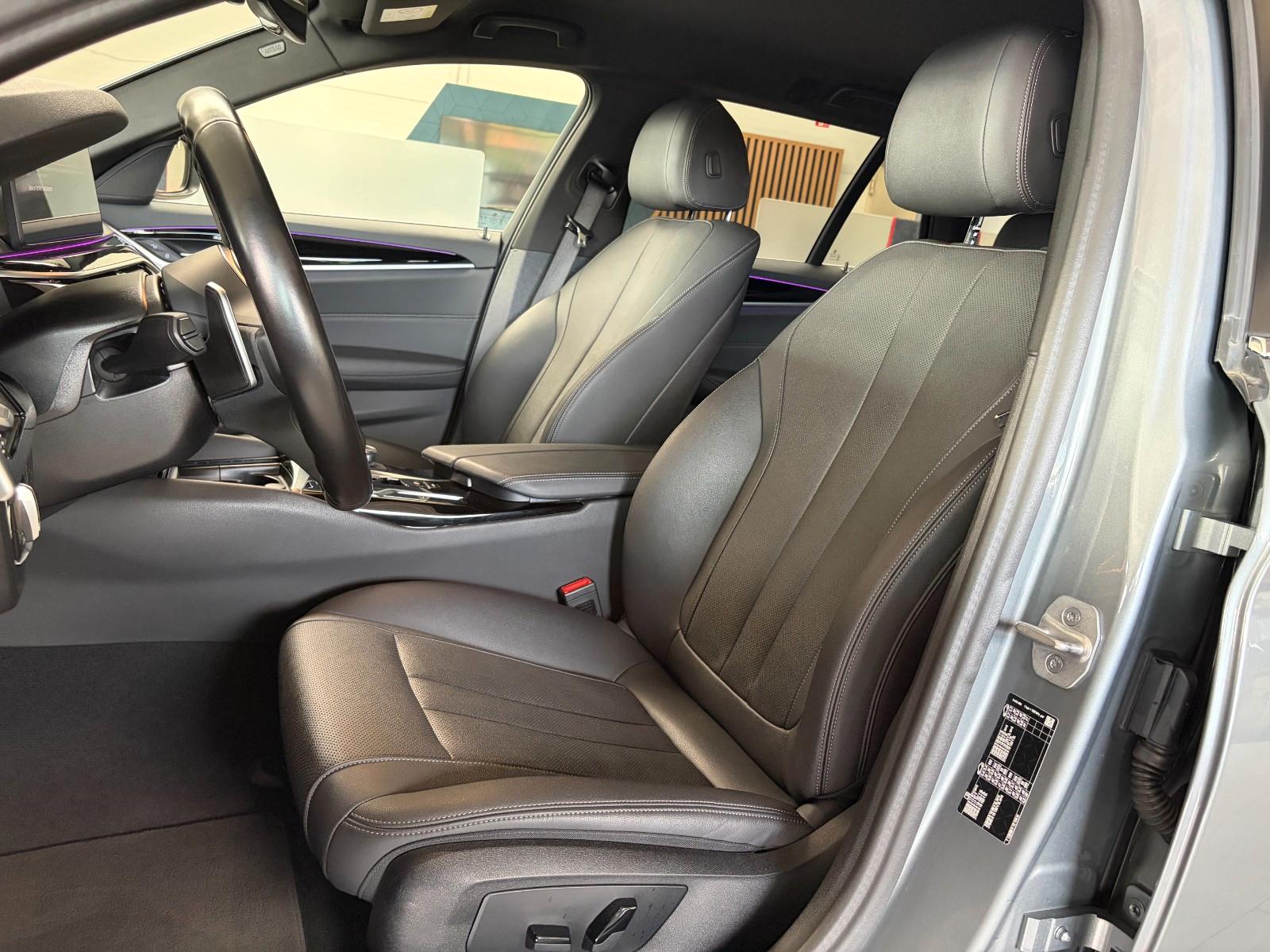 BMW 530d Touring/M-LENKR/LEDER/KAMERA/ACC/KEYLESS